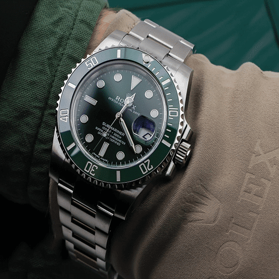 Rolex Submariner Date 116610LV “Hulk” Luxury