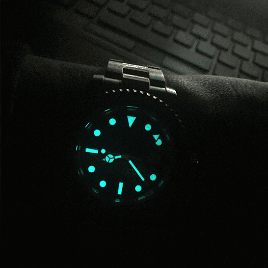 Rolex Submariner Date 116610LV “Hulk” Luxury